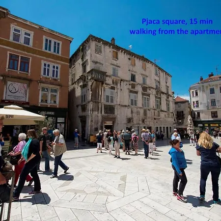 아파트 Comfortable Modern With Shaded Patio *