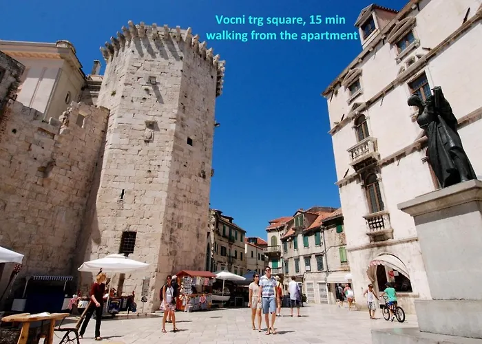 아파트 Comfortable Modern With Shaded Patio