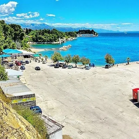 Lejlighed Comfortable Modern With Shaded Patio